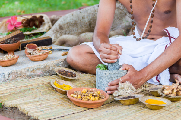 Top 12 Ayurvedic Treatments to Clean Lungs (Airways) at Home