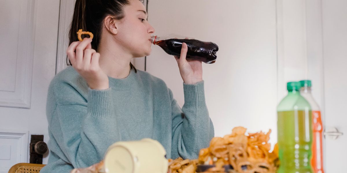 6 Everyday Habits That Harm Your Liver & Ayurvedic Tips to Fix