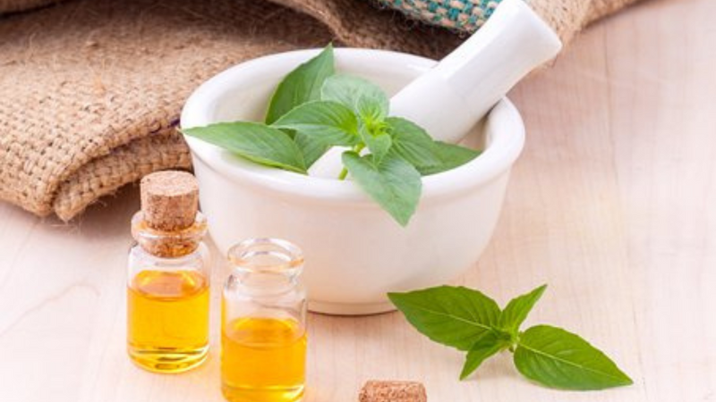 Pain Relief Oil with herb