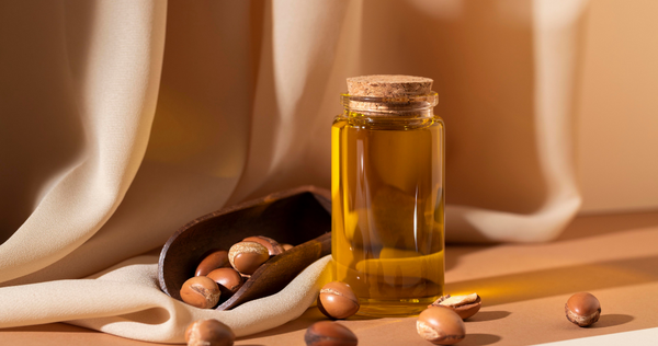 Onion Oil vs Argan Oil: Unveiling the Pros and Cons for Your Tresses