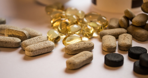 Shilajit vs Multivitamins: Which Is A Better Choice?